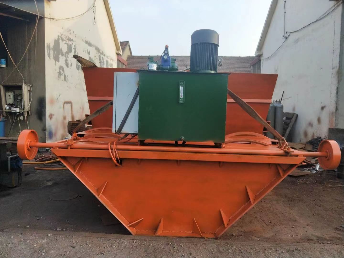 梯型槽現澆機